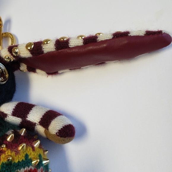 Authentic! Burberry Key Vera the Hare Ring Charm Bunny Rabbit Burberry Keychain - Picture 8 of 14